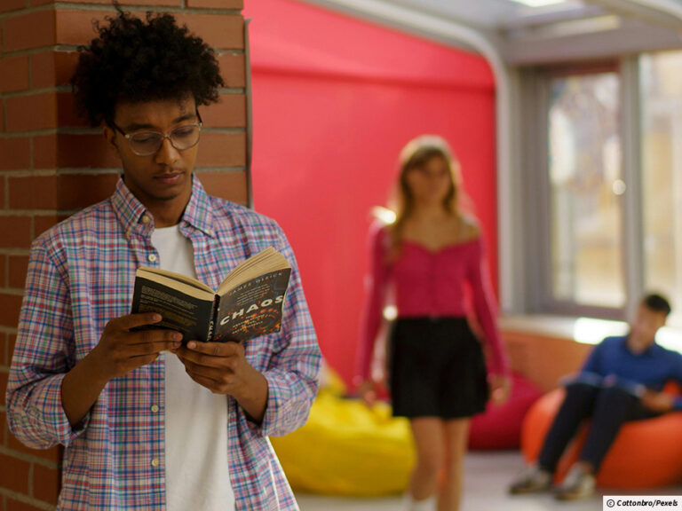 Government launches reading inquiry (Reading Level 4-5) - The Day